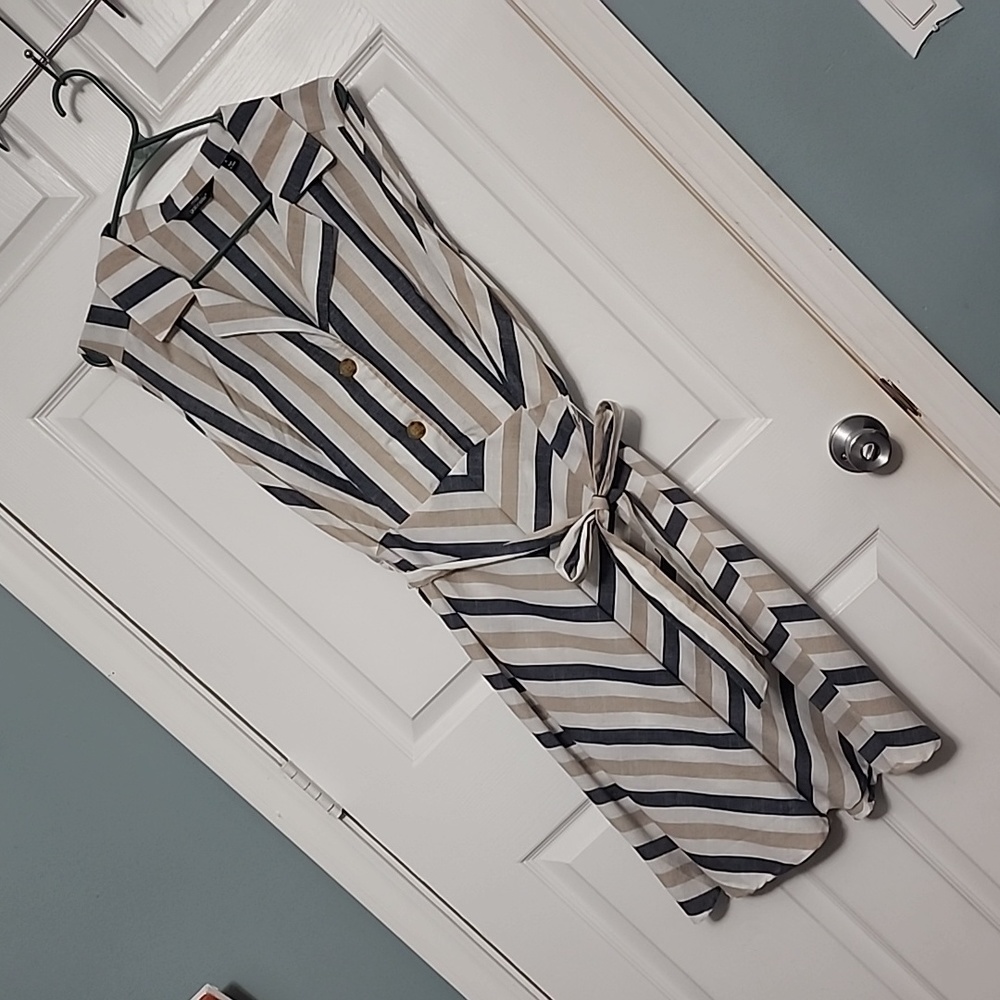 Business casual dress